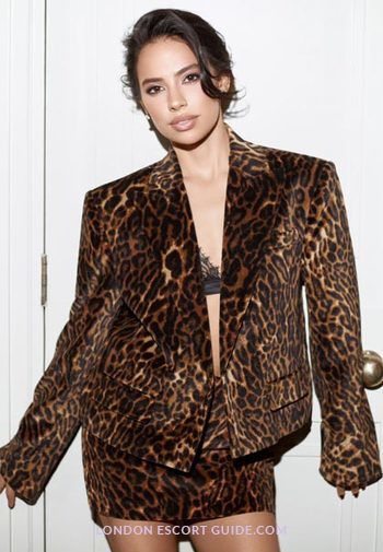 South Kensington brunette Ana london escort