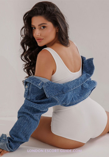 central london brunette Julia london escort