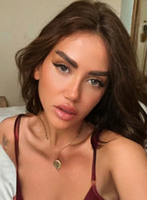 Kensington brunette Charotie london escort