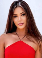 Mayfair brunette Tiptop london escort