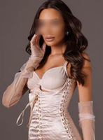 Chelsea brunette Marylia london escort