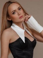 Knightsbridge blonde Juliette london escort