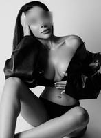 Chelsea busty Ava london escort