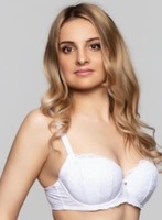 Bayswater brunette Evelin london escort